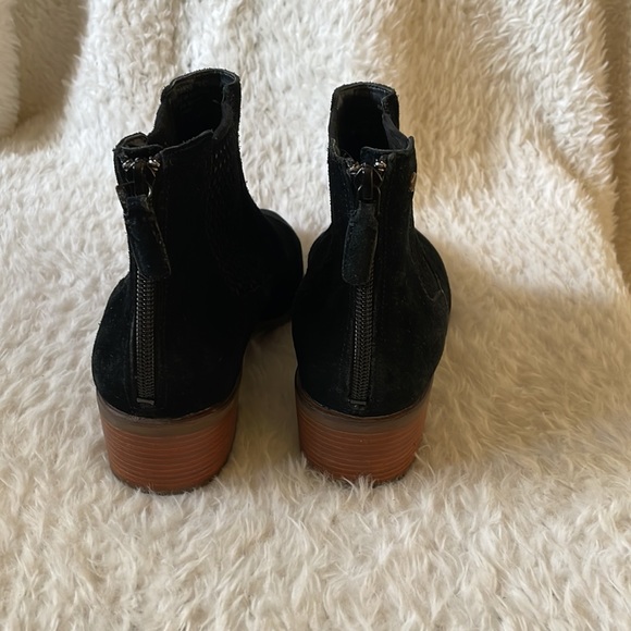 Cole haan Val perforated leather suede chelsea boots 7.5 - Picture 7 of 12